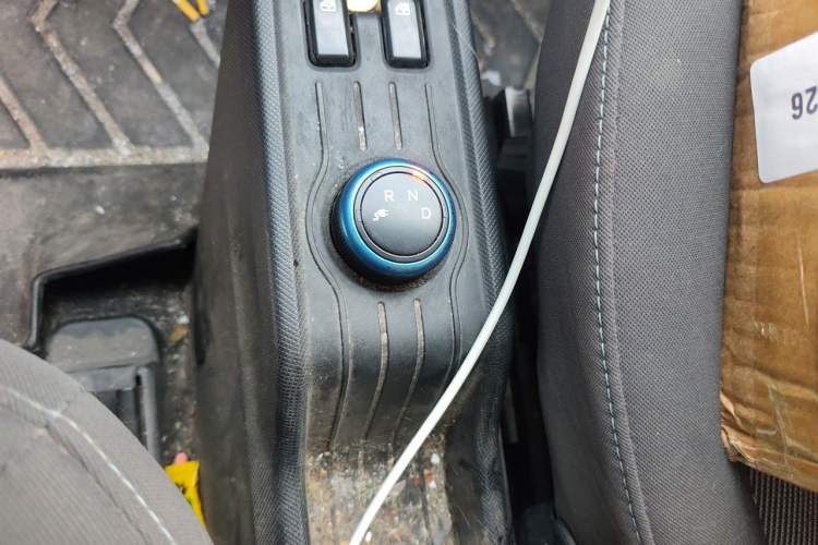 Used Wuling Hongguang MINIEV 2020 Enjoy Edition Lithium-Ion Battery Gear Lever