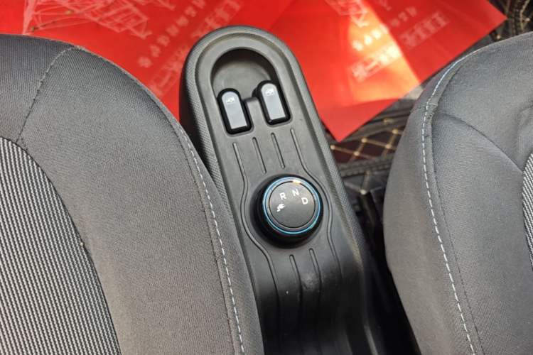 Used Wuling Hongguang MINIEV 2020 Freedom Version Lithium Iron Phosphate Gear Lever