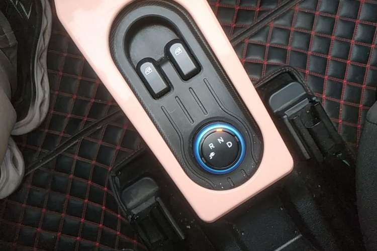 Used Wuling Hongguang MINIEV 2020 Freedom Version Lithium Iron Phosphate Gear Lever