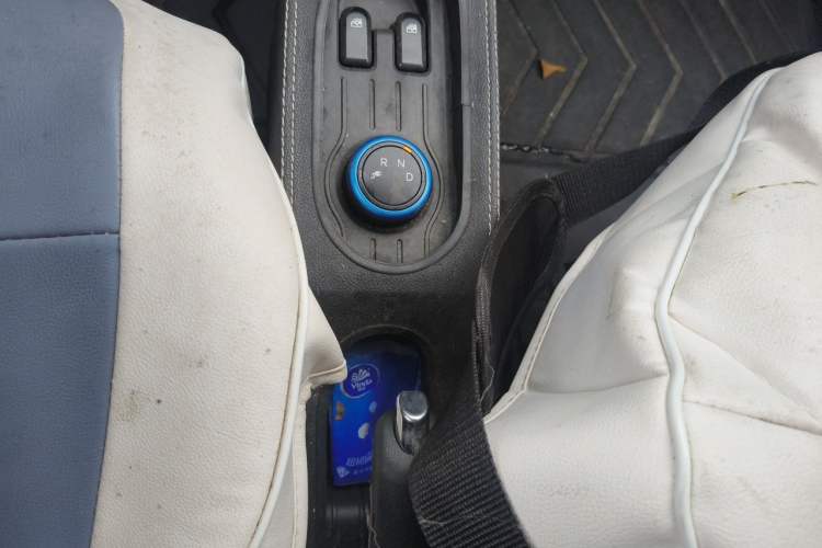 Used Wuling Hongguang MINIEV 2020 Freedom Version Lithium Iron Phosphate Gear Lever