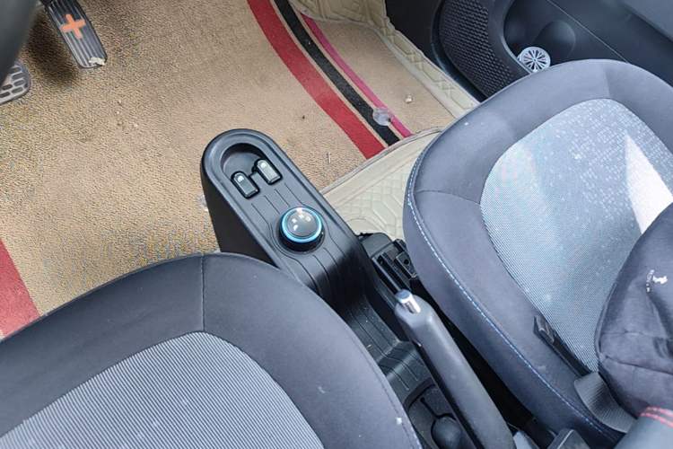 Used Wuling Hongguang MINIEV 2020 Freedom Version Lithium Iron Phosphate Gear Lever