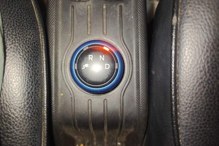 Used Wuling Hongguang MINIEV 2020 Freedom Version Lithium Iron Phosphate Gear Lever