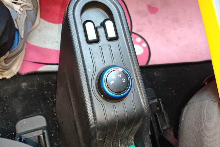 Used Wuling Hongguang MINIEV 2020 Enjoyment Model Lithium Iron Phosphate Gear Lever