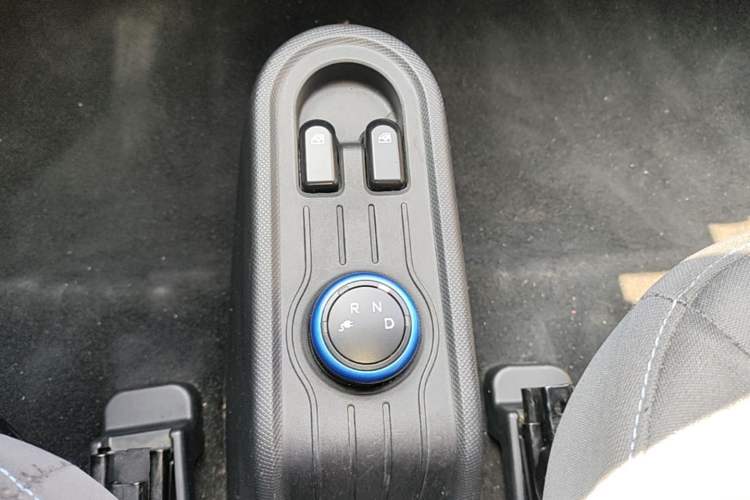 Used Wuling Hongguang MINIEV 2020 Freedom Version Lithium Iron Phosphate Gear Lever