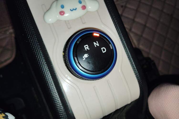 Used Wuling Hongguang MINIEV 2020 Zizai Version Lithium-NMC Gear Lever