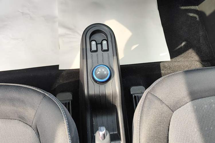 Used Wuling Hongguang MINIEV 2020 Zizai Version Lithium-NMC Gear Lever