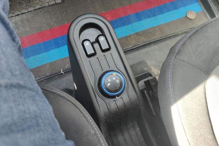 Used Wuling Hongguang MINIEV 2020 Enjoyment Model Lithium Iron Phosphate Gear Lever