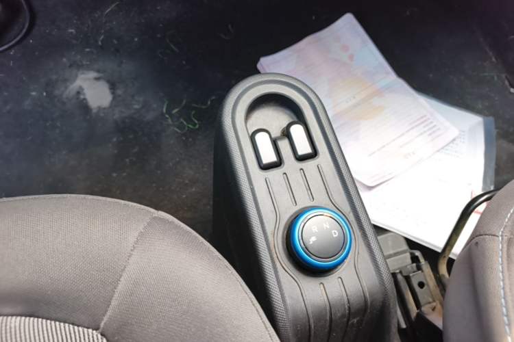 Used Wuling Hongguang MINIEV 2020 Enjoyment Model Lithium Iron Phosphate Gear Lever