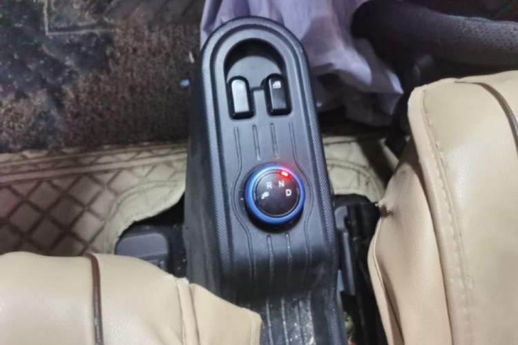 Used Wuling Hongguang MINIEV 2020 Freedom Version Lithium Iron Phosphate Gear Lever
