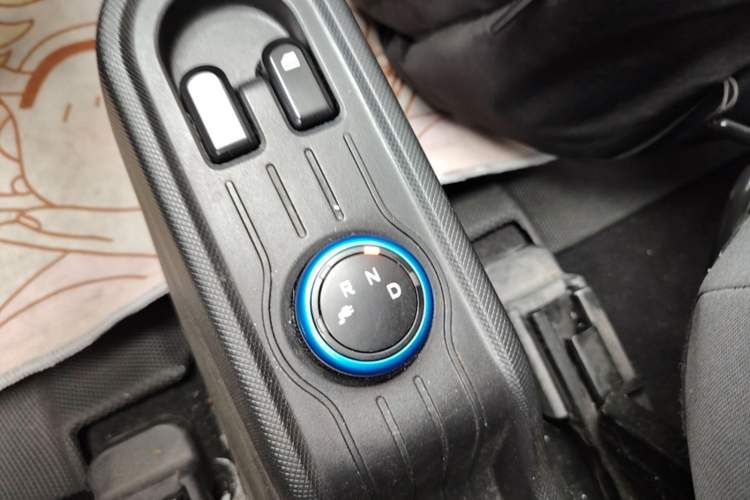 Used Wuling Hongguang MINIEV 2020 Freedom Version Lithium Iron Phosphate Gear Lever