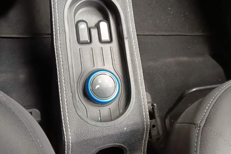 Used Wuling Hongguang MINIEV 2020 Freedom Version Lithium Iron Phosphate Gear Lever
