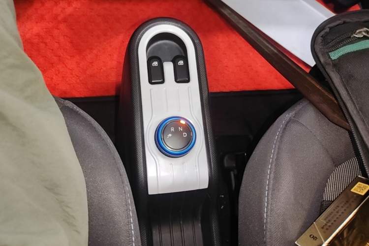 Used Wuling Hongguang MINIEV 2020 Zizai Version Lithium-NMC Gear Lever