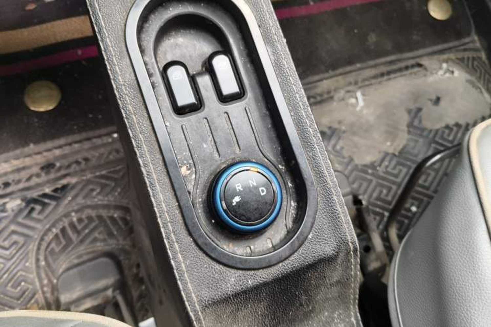 Used Wuling Hongguang MINIEV 2020 Enjoyment Model Lithium Iron Phosphate Gear Lever
