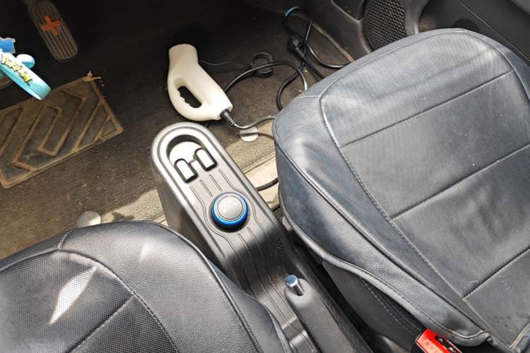 Used Wuling Hongguang MINIEV 2020 Freedom Version Lithium Iron Phosphate Gear Lever