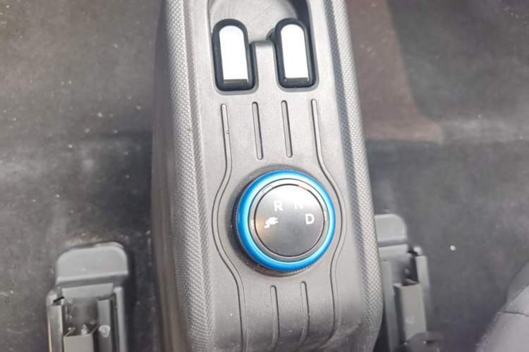 Used Wuling Hongguang MINIEV 2020 Enjoy Edition Lithium-Ion Battery Gear Lever