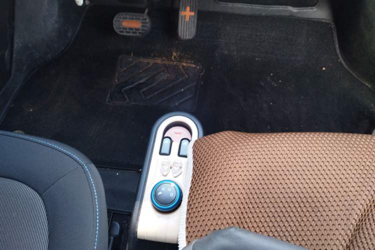 Used Wuling Hongguang MINIEV 2020 Lite Version Lithium Iron Phosphate Gear Lever