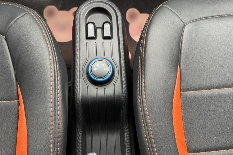 Used Wuling Hongguang MINIEV 2020 Zizai Version Lithium-NMC Gear Lever