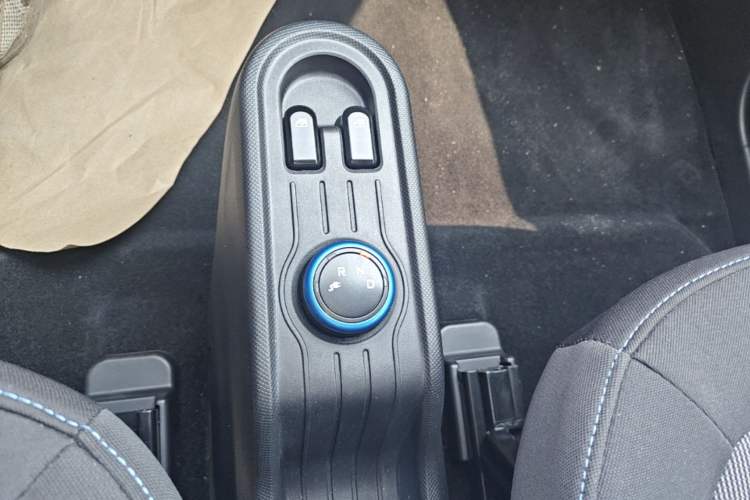 Used Wuling Hongguang MINIEV 2020 Zizai Version Lithium-NMC Gear Lever