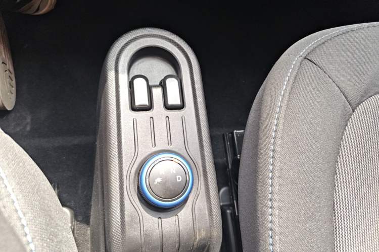 Used Wuling Hongguang MINIEV 2020 Freedom Version Lithium Iron Phosphate Gear Lever