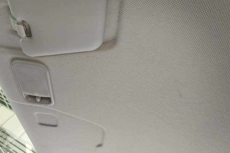 Used Wuling Hongguang MINIEV 2020 Easy Version Lithium-Ion Battery Headliner
