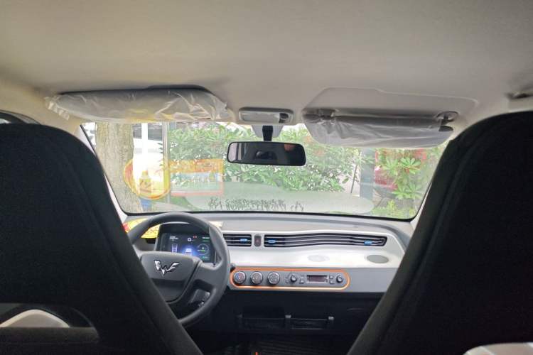 Used Wuling Hongguang MINIEV 2020 Enjoyment Model Lithium Iron Phosphate Headliner