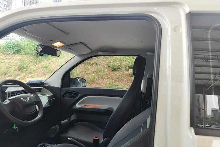 Used Wuling Hongguang MINIEV 2020 Enjoyment Model Lithium Iron Phosphate Headliner