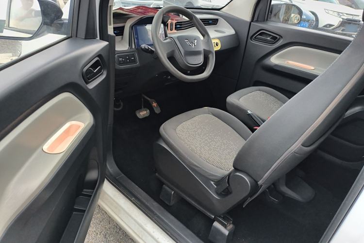 Used Wuling Hongguang MINIEV 2020 Freedom Version Lithium Iron Phosphate Interior 1