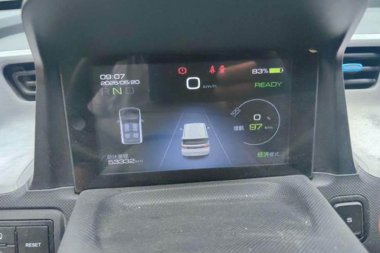 Used Wuling Hongguang MINIEV 2020 Zizai Version Lithium-NMC Interior 1