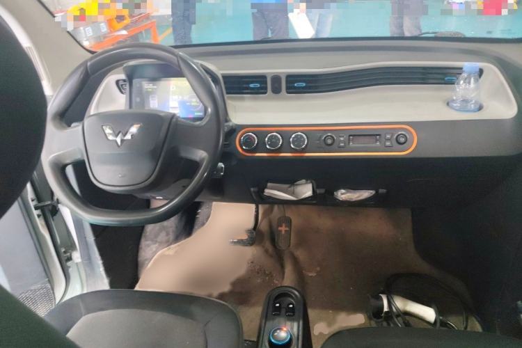 Used Wuling Hongguang MINIEV 2020 Freedom Version Lithium Iron Phosphate Interior 1
