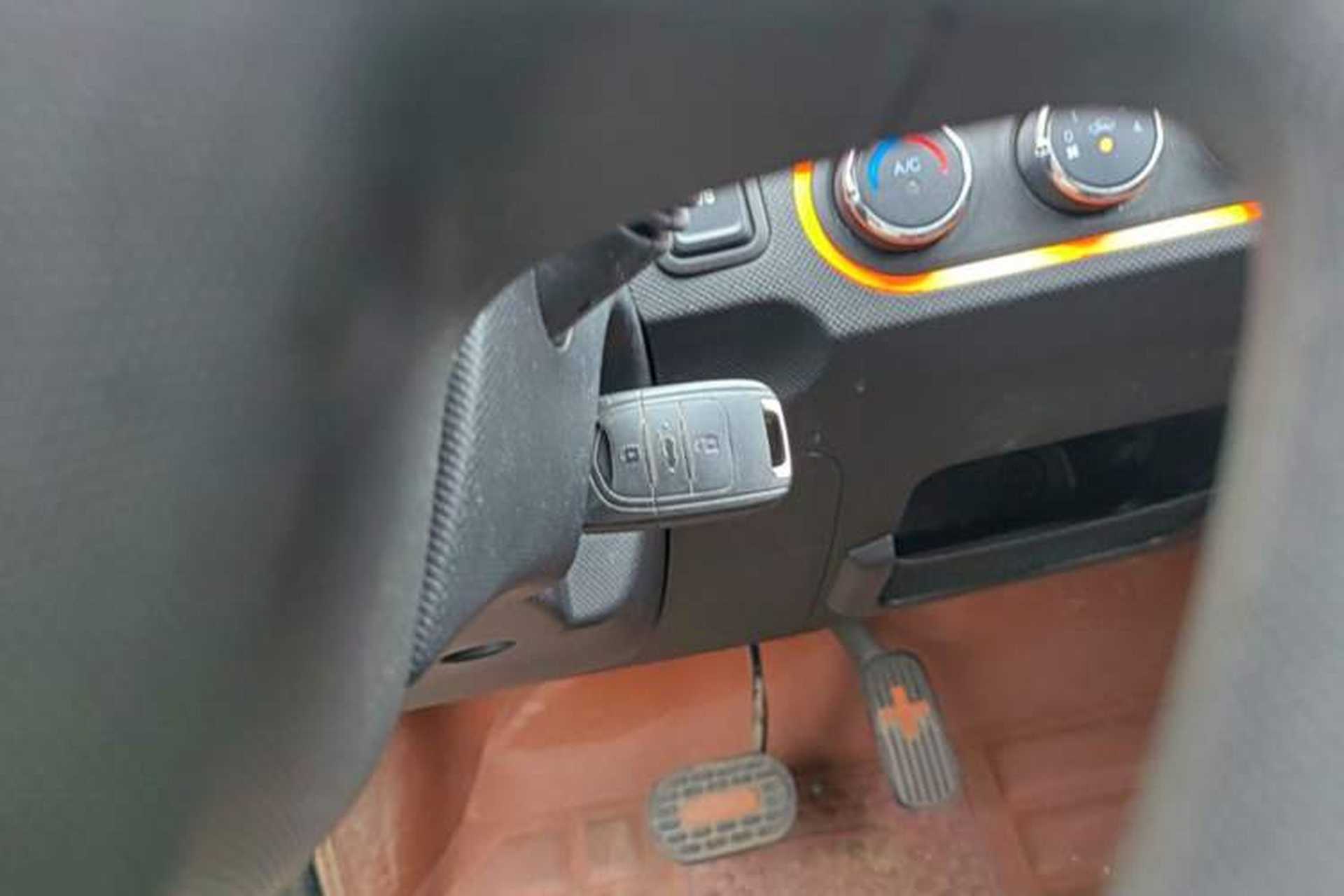 Used Wuling Hongguang MINIEV 2020 Freedom Version Lithium Iron Phosphate Interior 1