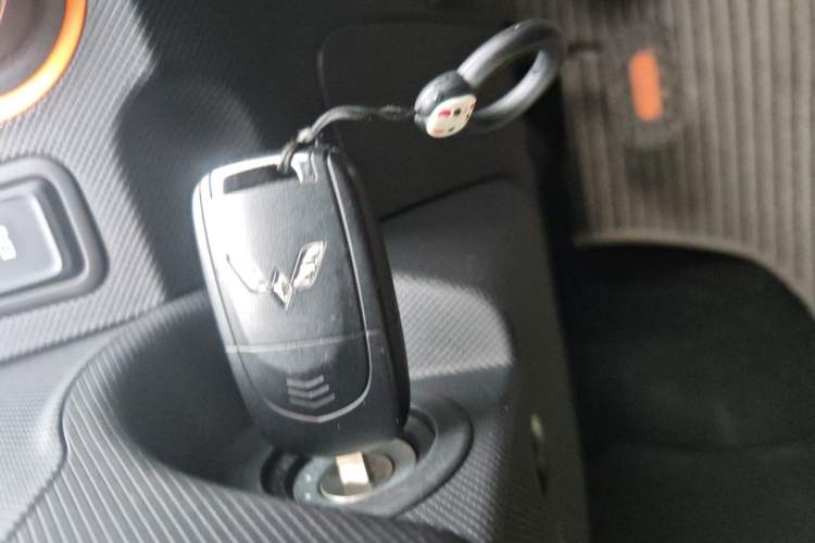 Used Wuling Hongguang MINIEV 2020 Enjoyment Model Lithium Iron Phosphate Interior 1