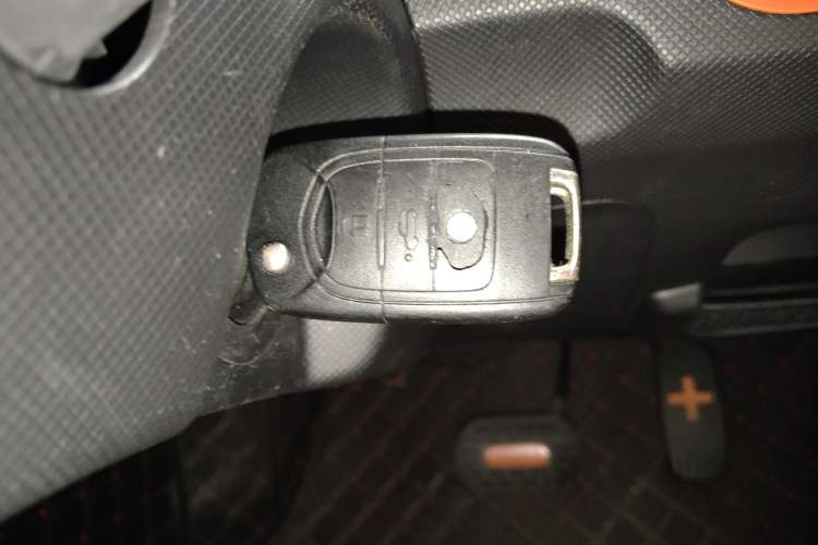 Used Wuling Hongguang MINIEV 2020 Freedom Version Lithium Iron Phosphate Interior 1