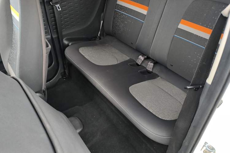 Used Wuling Hongguang MINIEV 2020 Freedom Version Lithium Iron Phosphate Interior 2