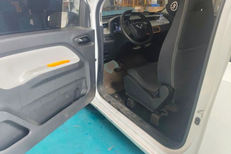Used Wuling Hongguang MINIEV 2020 Freedom Version Lithium Iron Phosphate Interior 2