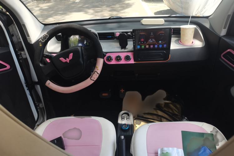 Used Wuling Hongguang MINIEV 2020 Freedom Version Lithium Iron Phosphate Interior 2