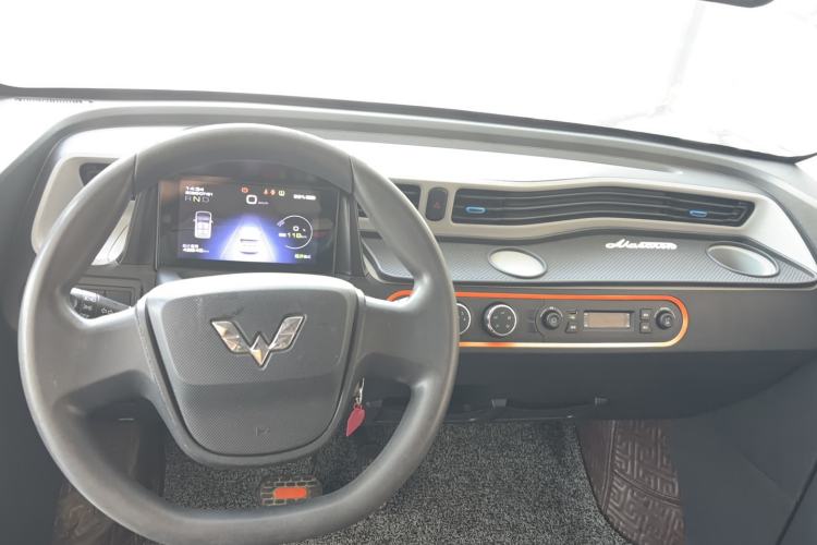 Used Wuling Hongguang MINIEV 2020 Freedom Version Lithium Iron Phosphate Interior 3