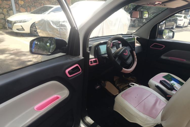 Used Wuling Hongguang MINIEV 2020 Freedom Version Lithium Iron Phosphate Interior 3