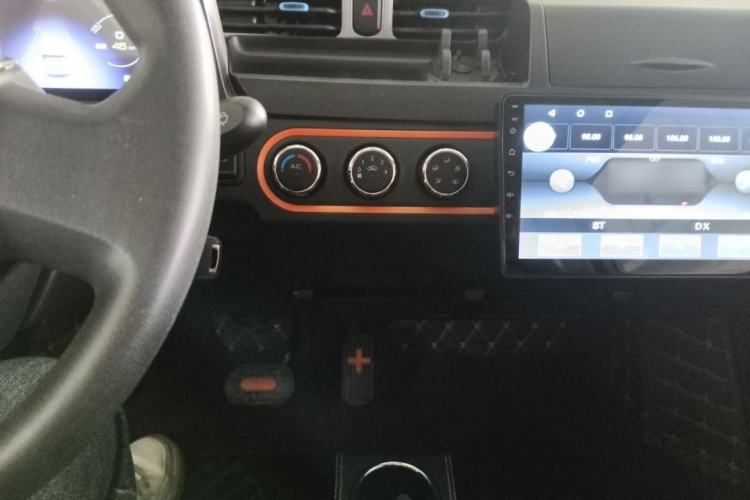 Used Wuling Hongguang MINIEV 2020 Freedom Version Lithium Iron Phosphate Interior 3