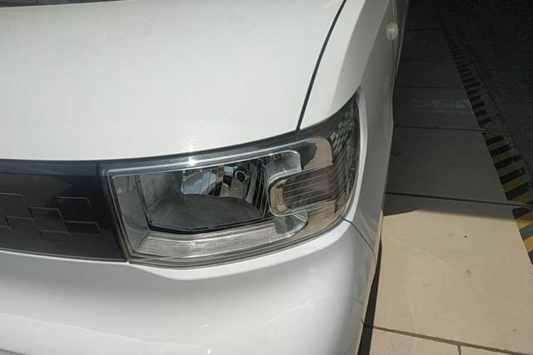 Used Wuling Hongguang MINIEV 2020 Enjoyment Model Lithium Iron Phosphate Left Front Headlight