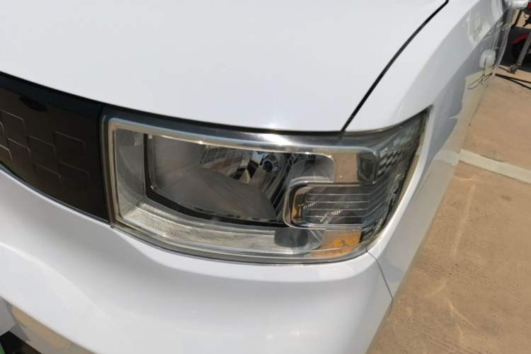 Used Wuling Hongguang MINIEV 2020 Freedom Version Lithium Iron Phosphate Left Front Headlight