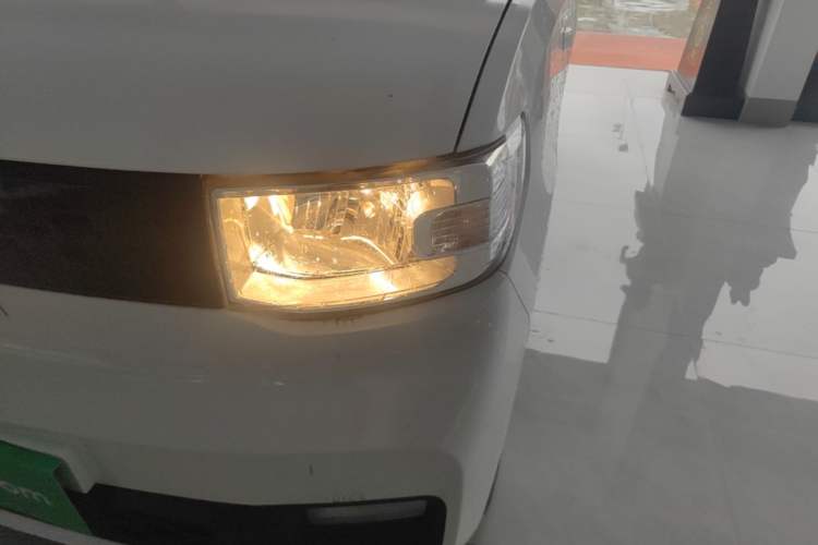 Used Wuling Hongguang MINIEV 2020 Zizai Version Lithium-NMC Left Front Headlight