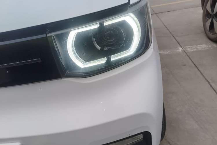 Used Wuling Hongguang MINIEV 2020 Zizai Version Lithium-NMC Left Front Headlight