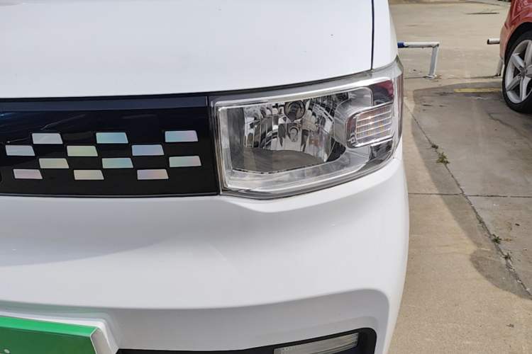 Used Wuling Hongguang MINIEV 2020 Zizai Version Lithium-NMC Left Front Headlight