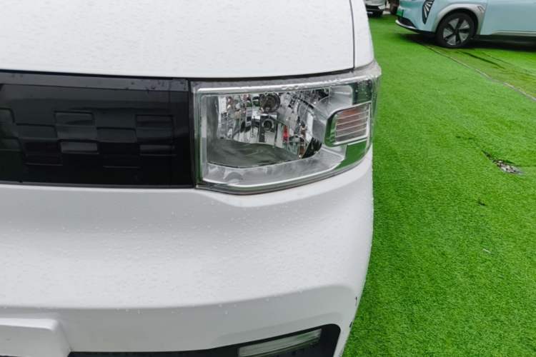 Used Wuling Hongguang MINIEV 2020 Enjoyment Model Lithium Iron Phosphate Left Front Headlight
