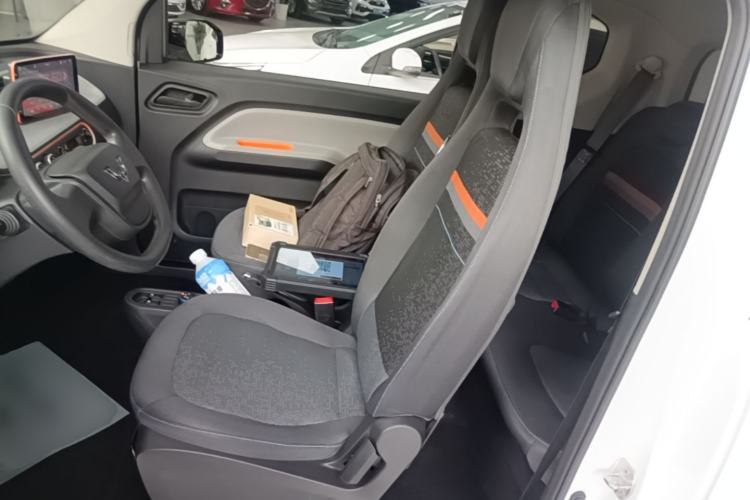 Used Wuling Hongguang MINIEV 2020 Enjoyment Model Lithium Iron Phosphate Left Front Seat