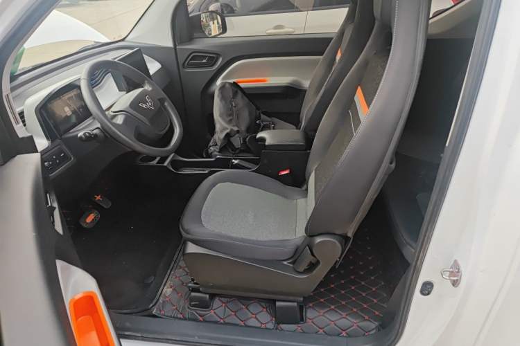 Used Wuling Hongguang MINIEV 2020 Freedom Version Lithium Iron Phosphate Left Front Seat