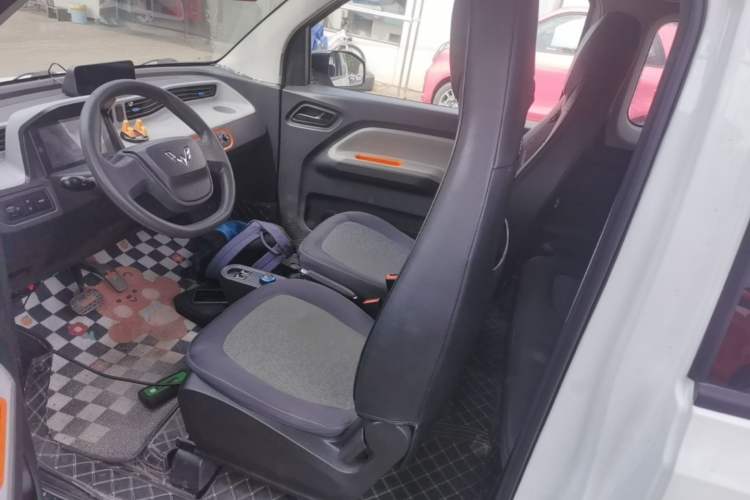 Used Wuling Hongguang MINIEV 2020 Enjoyment Model Lithium Iron Phosphate Left Front Seat