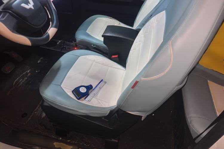 Used Wuling Hongguang MINIEV 2020 Freedom Version Lithium Iron Phosphate Left Front Seat