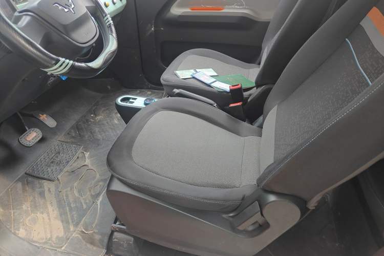 Used Wuling Hongguang MINIEV 2020 Freedom Version Lithium Iron Phosphate Left Front Seat