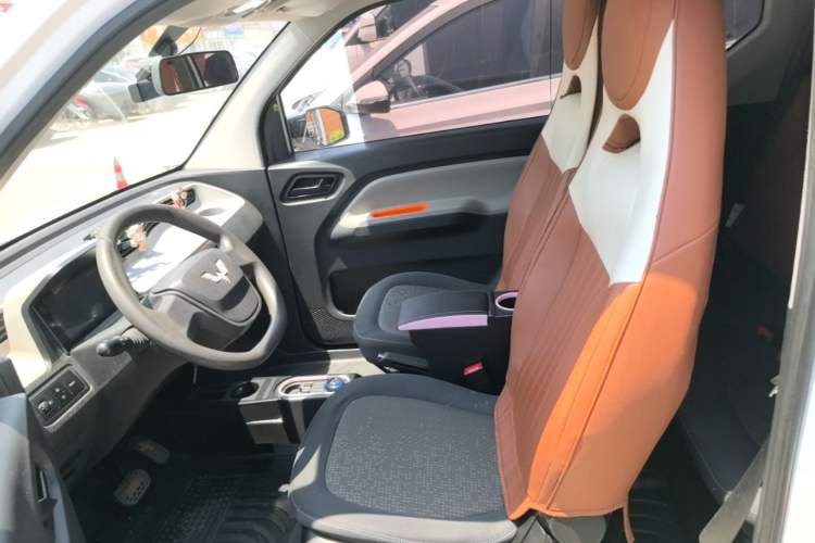 Used Wuling Hongguang MINIEV 2020 Freedom Version Lithium Iron Phosphate Left Front Seat